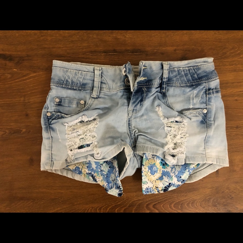 Festival Distressed Denim Shorts Floral Pocket
